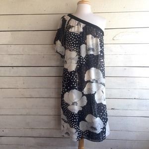 Chiffon one shoulder dress